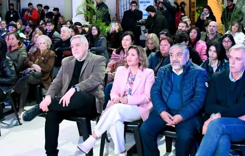 PRESENTACIÓN DEL LIBRO Y DOCUMENTAL SOBRE NÉSTOR KIRCHNER – CDSDE