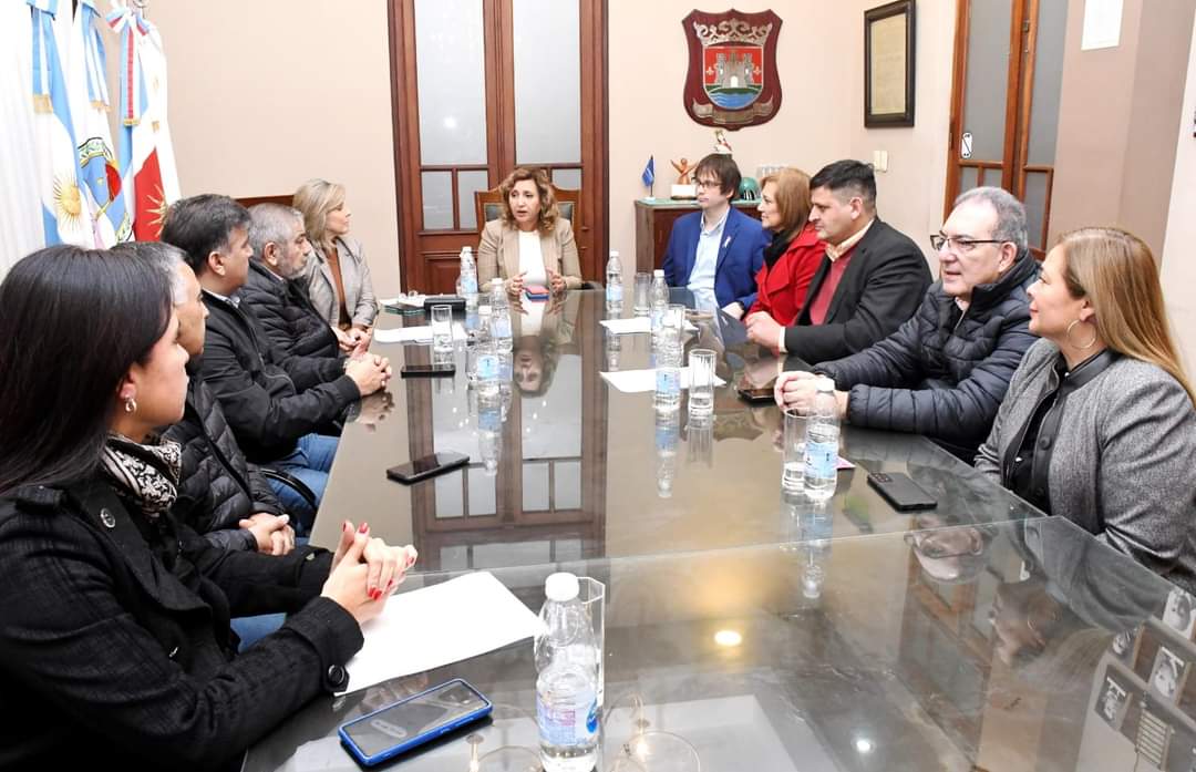 La intendente Fuentes mantuvo una reunión de trabajo con concejales del ...